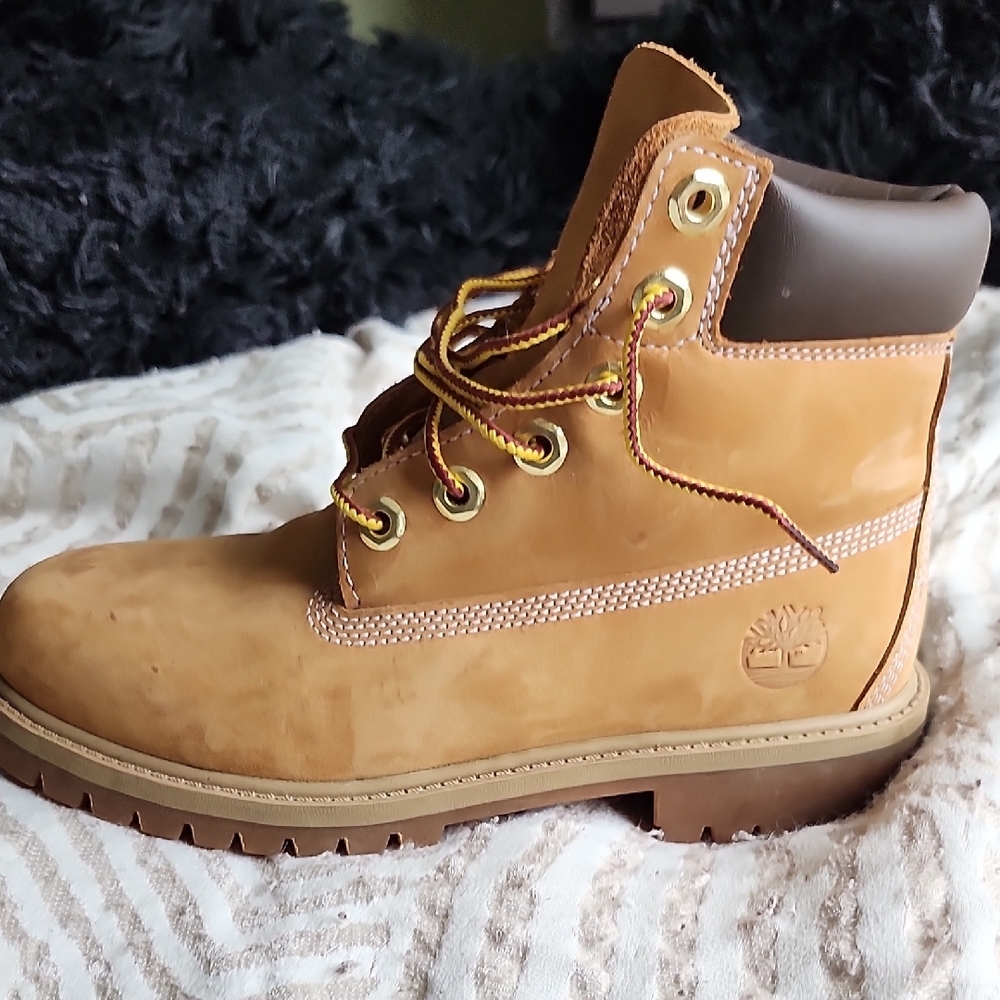 Timberland Wheat Leather Boots